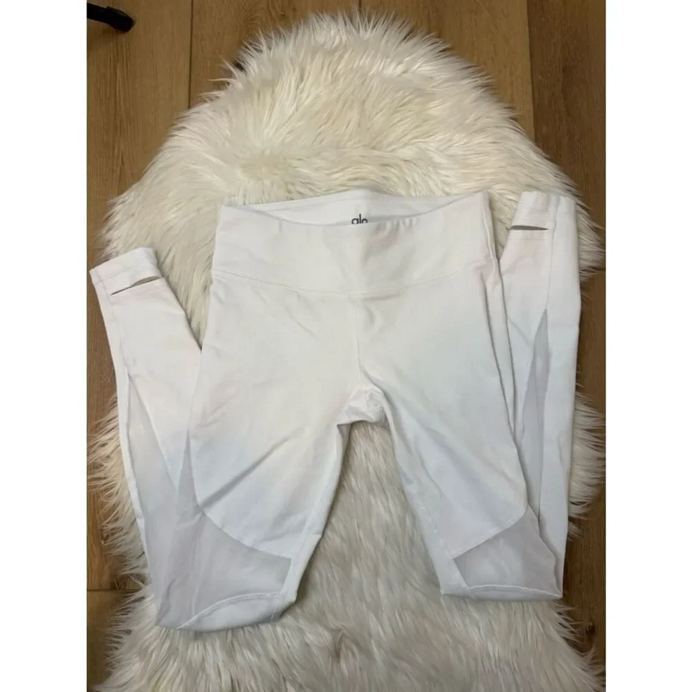 ALO Yoga White Coast High-Waist Mesh Leggings - Size Medium